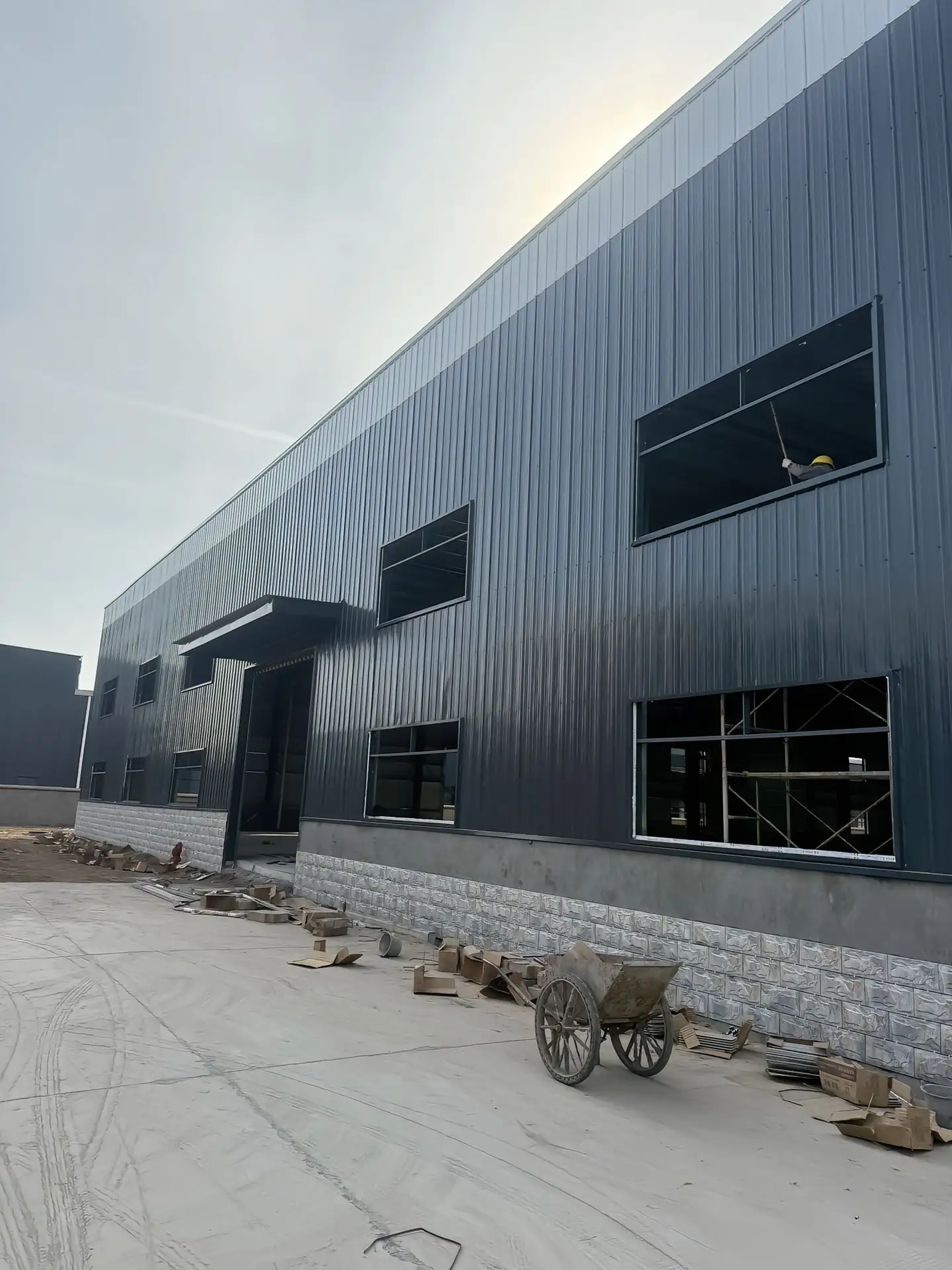 苏州电子厂不停产翻新攻略 生产施工并行案例解析-案例高清实拍图