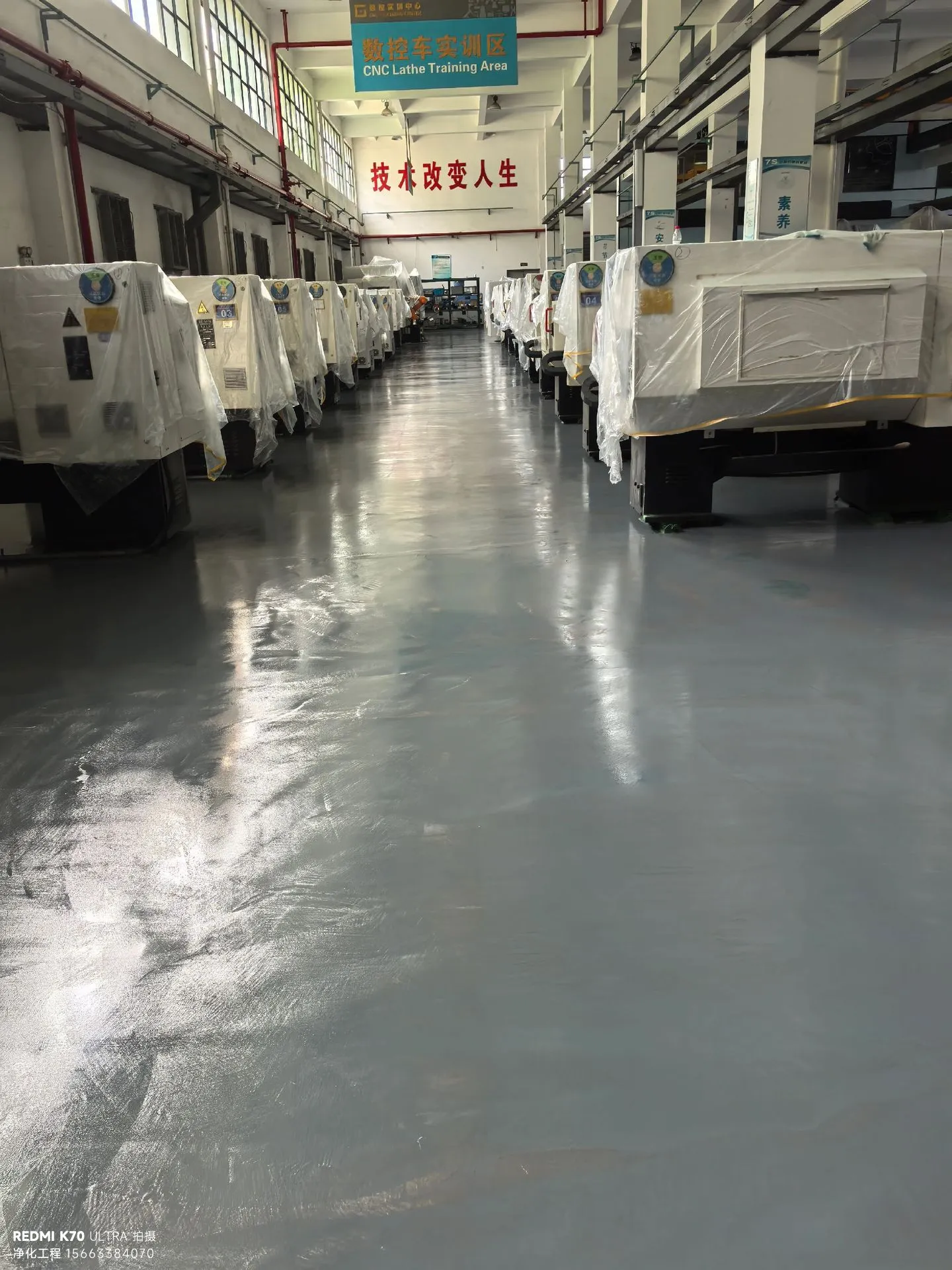 南京江北新区仓储厂房改造案例：80kPa重载环氧地坪落地效果（叉车看了都说稳）-案例高清实拍图