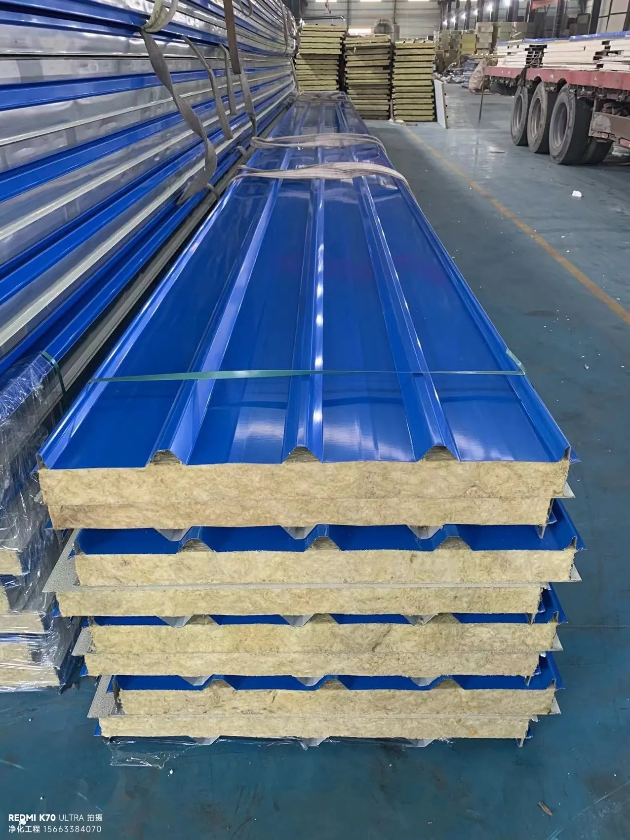 夹芯彩钢瓦（岩棉 - 泡沫- 聚氨酯芯）