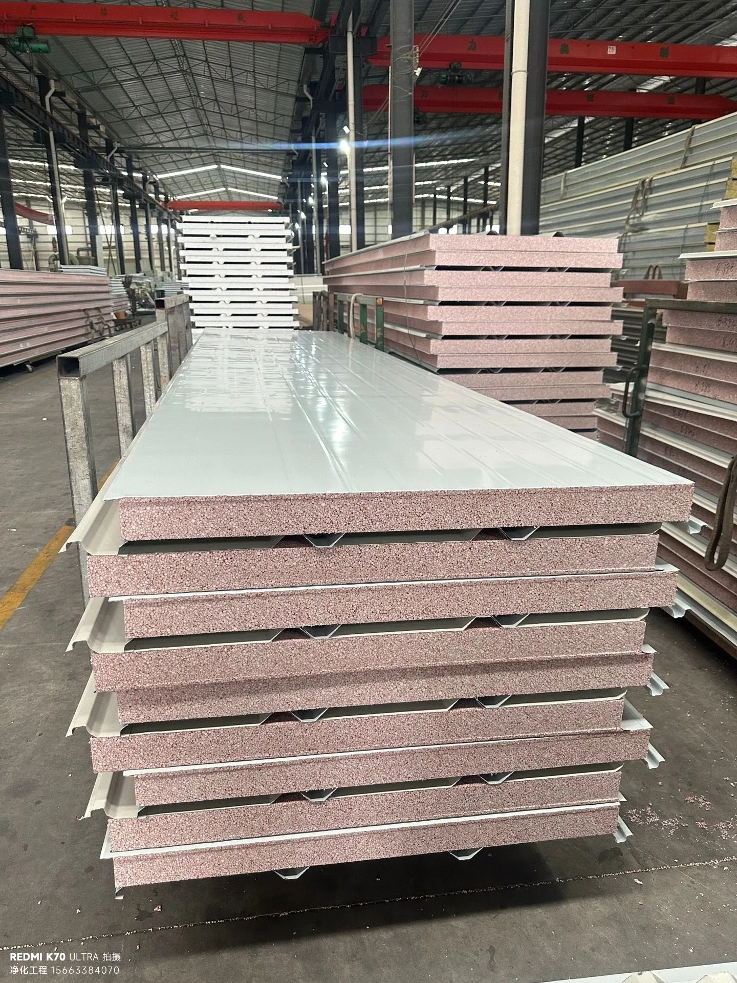 夹芯彩钢瓦（岩棉 - 泡沫- 聚氨酯芯）