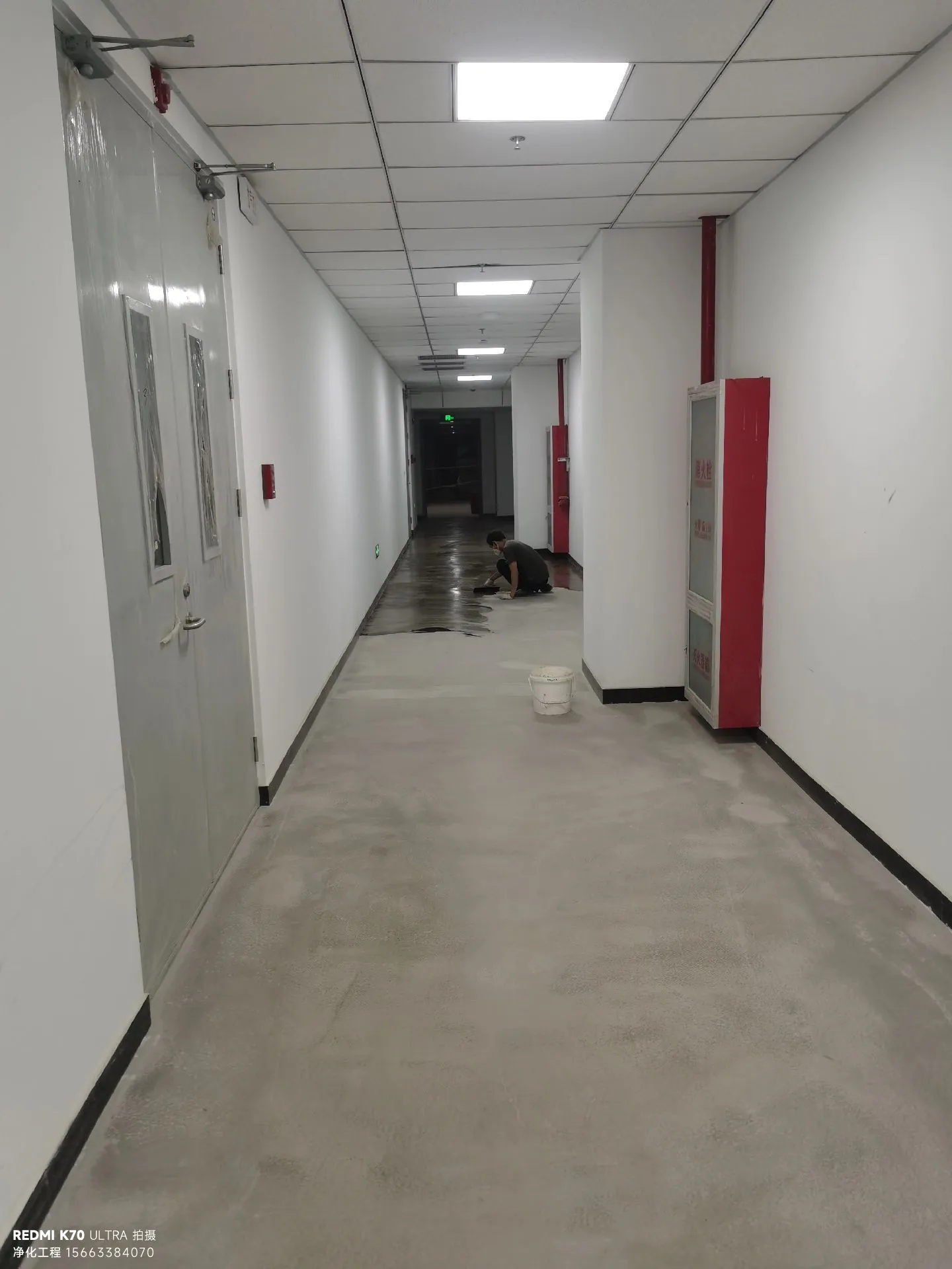 对样板区进行了完整的ISO 14644检测施工中