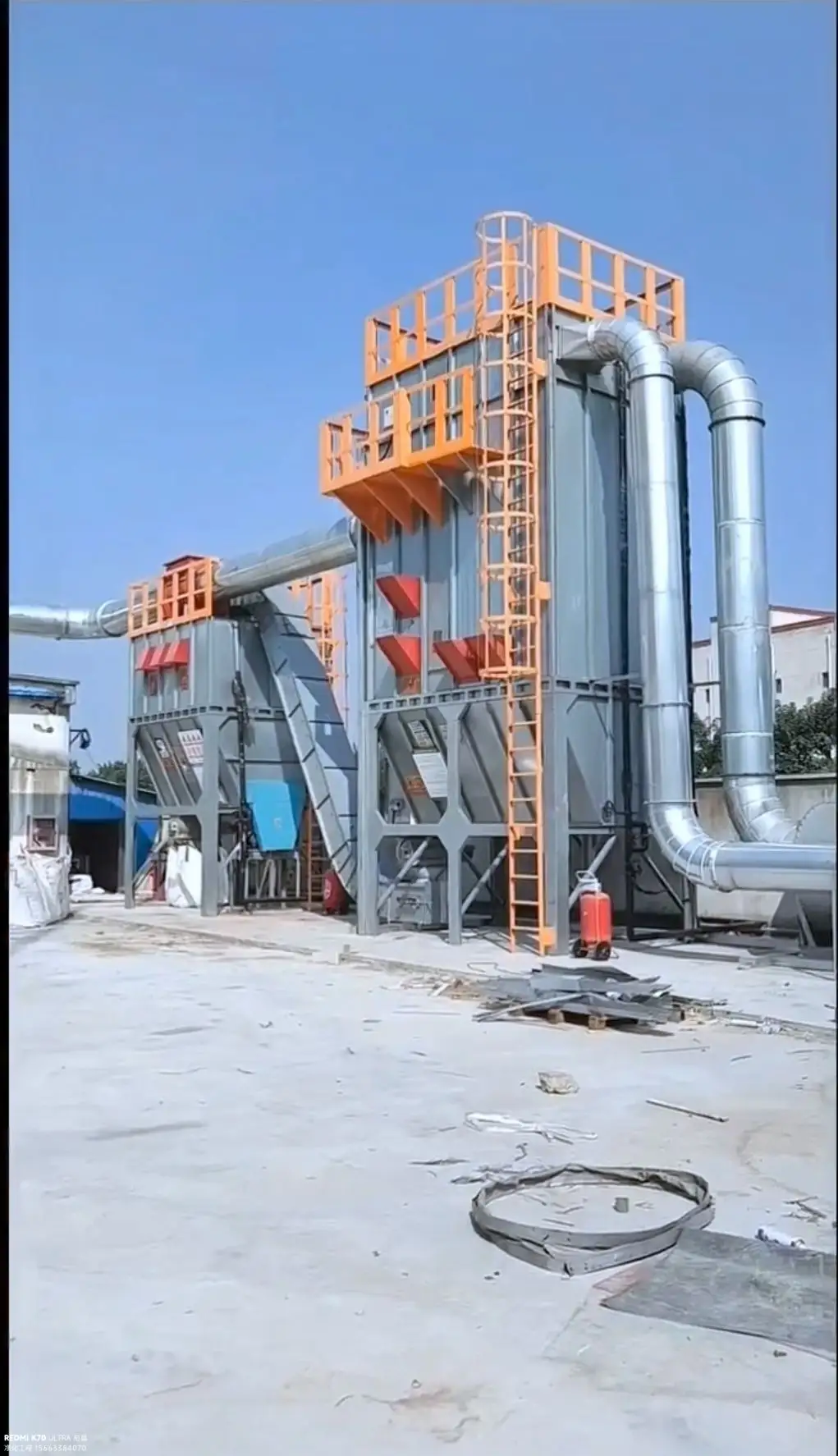 排烟系统使用超过15年，各部件老龄化