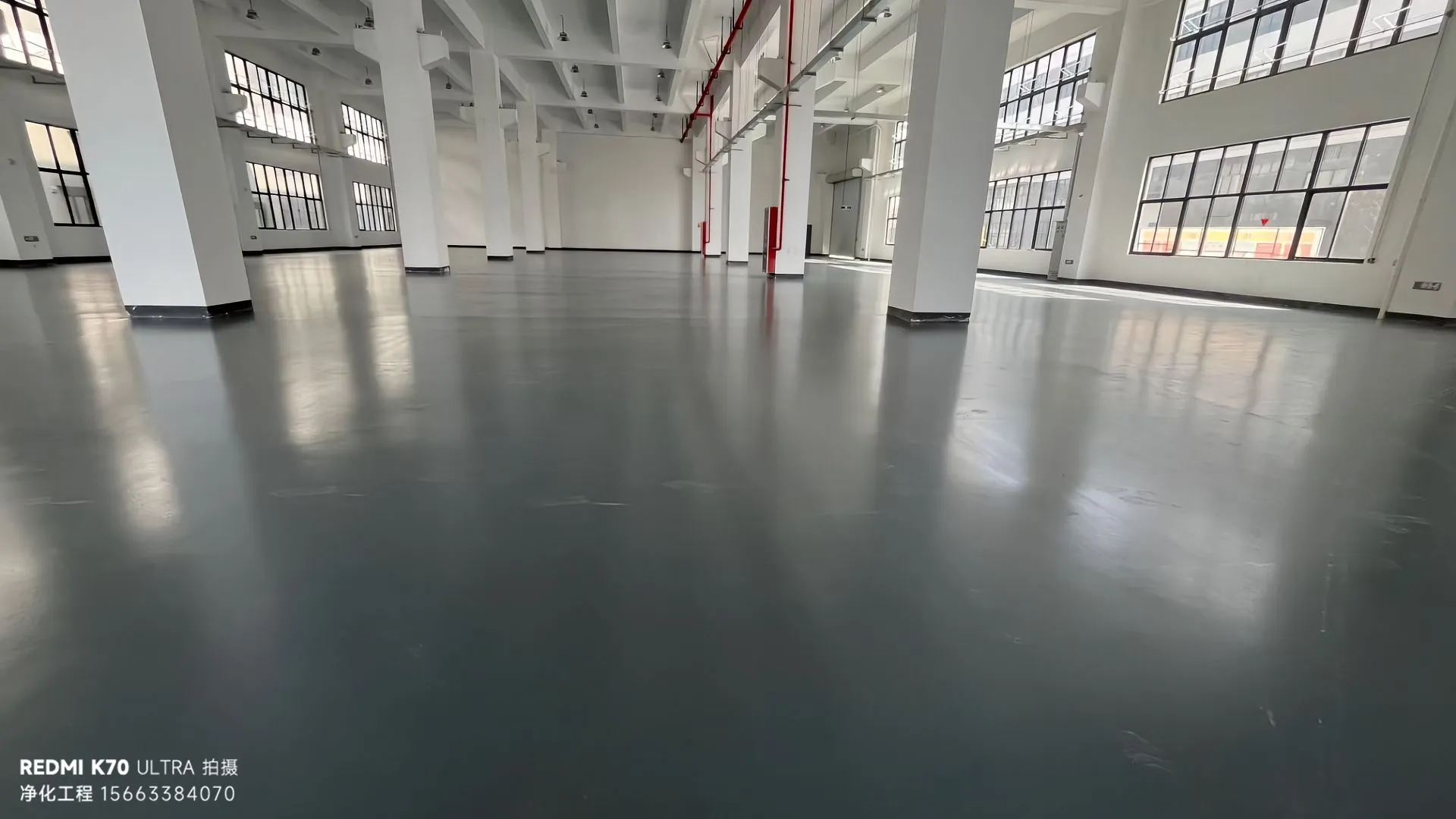 图片展示的智能无尘车间要求很高