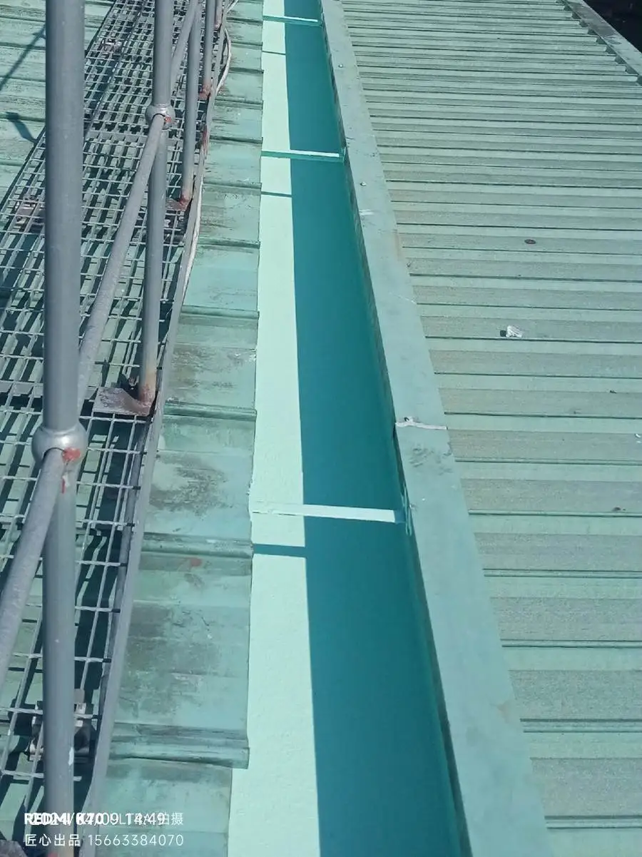 有些苏州老厂房屋面荷载能力有限，不能随意加厚保温层。