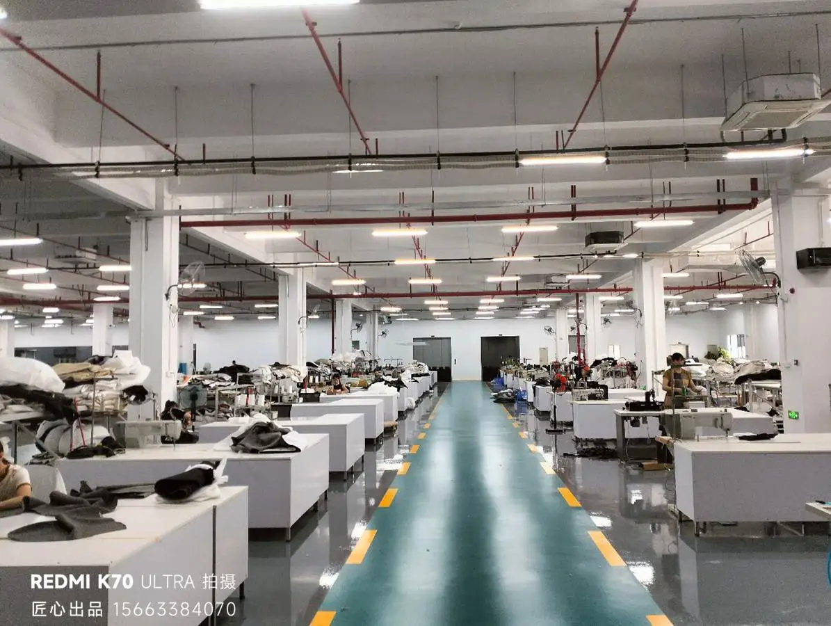 图片展示的是南京建邺老旧厂房空间焕新定三线