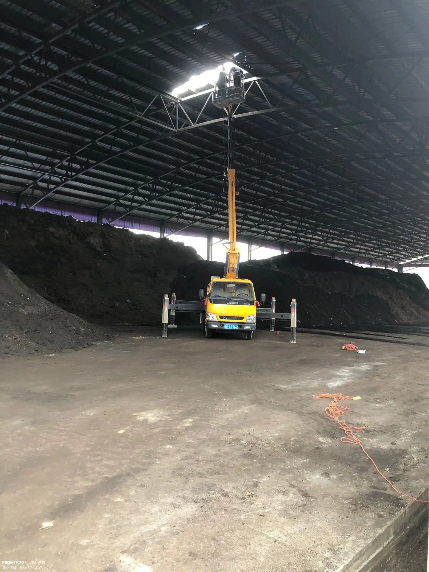 在结构阶段就让水电气专业承包方进场，参与设计优化。