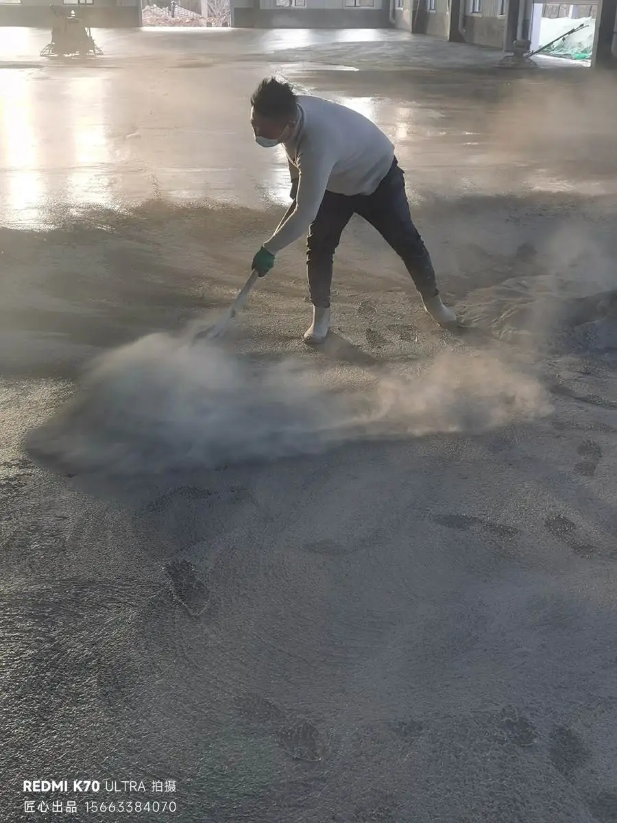 这家新能源电池生产企业成立于2015年，是一家专门生产锂电池的中型企业。