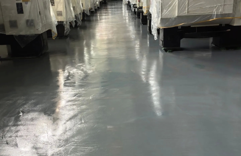 南京江北新区仓储厂房改造案例：80kPa重载环氧地坪落地效果（叉车看了都说稳）-列表截图